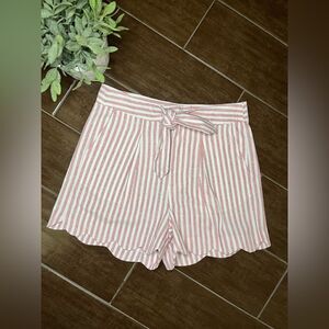Statement red and white striped scalloped hem tie high waisted shorts sz small